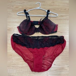 Adore Me Bra & Panty Set Size 40C